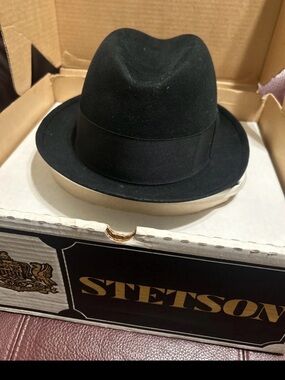 Stetson The Sovereign Stetson John B Stetson Company Fedora 7 1/8 - 57 With Box